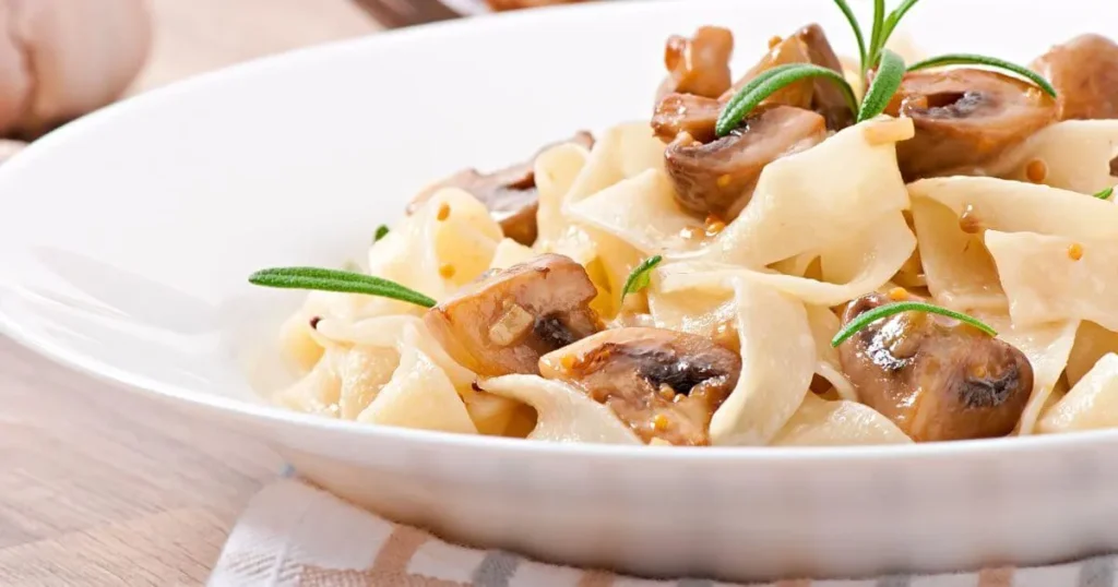 chicken mushroom pasta