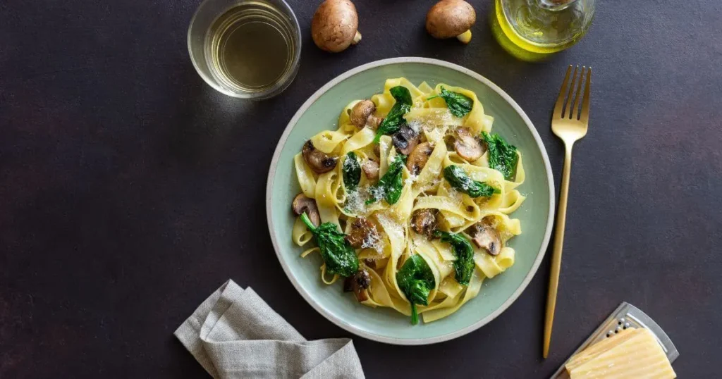 mushroom and spinach pasta mushroom and spinach pasta